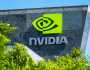 شركة إنفيديا على بعد خطوات للإطاحة بأبل من مركزها الثاني في القيمة السوقية
