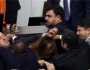 لكمات ودماء.. شجار عنيف تحت قبة البرلمان التركي (فيديو)