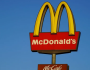 أكثر من 100 حالة تسمم بوجبات ماكدونالدز في 14 ولاية أمريكية