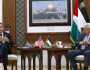 الرئيس الفلسطيني يلتقي وزير الخارجية الأمريكي في رام الله