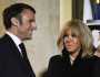 بعد شائعات نفاها الرئيس الفرنسي عن 'جنس' زوجته.. من هي بريجيت ماكرون؟