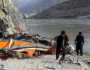 مصرع 16 شخصا معظمهم أطفال إثر سقوط حافلة بنهر في كشمير